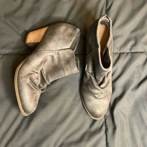 Report Clarice heeled boots